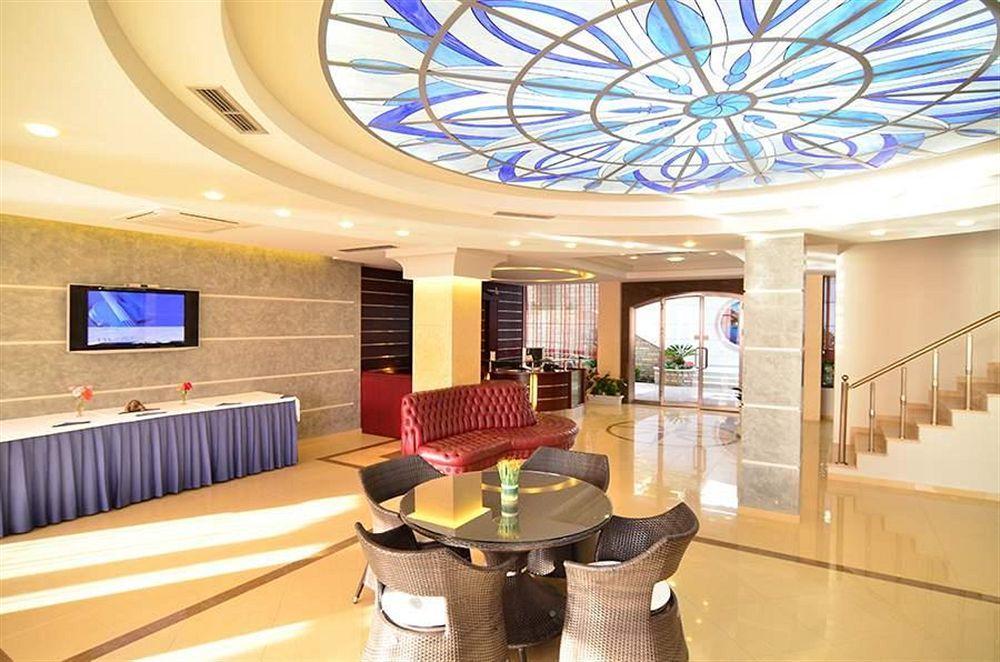 Hotel International Sarandë